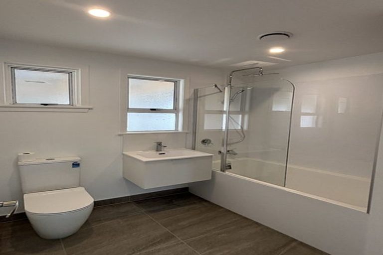 Photo of property in 5 London Street, Eltham, 4322