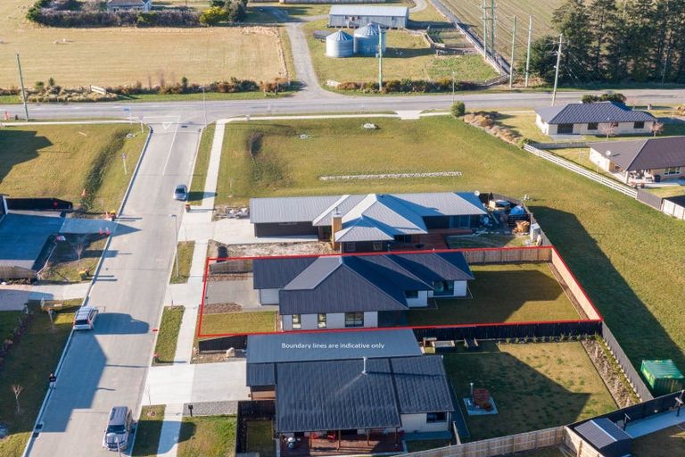 Photo of property in 5 Arrowsmith Drive, Clover Park, Auckland, 2019