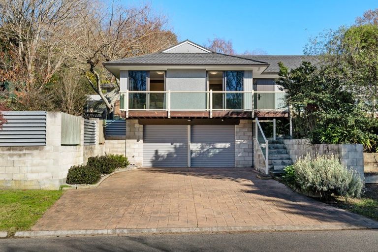 Photo of property in 6 Keirunga Road, Havelock North, 4130