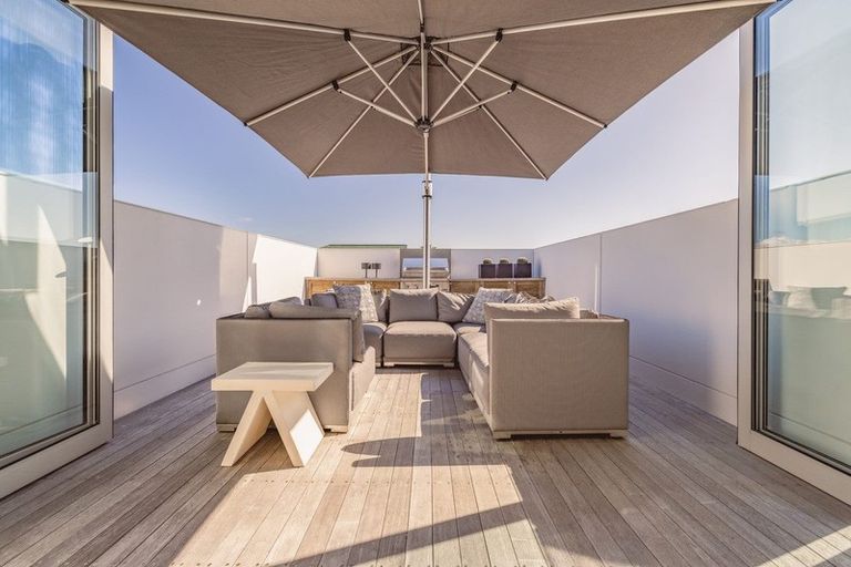 Photo of property in 14 Driftwood Lane, Waimairi Beach, Christchurch, 8083