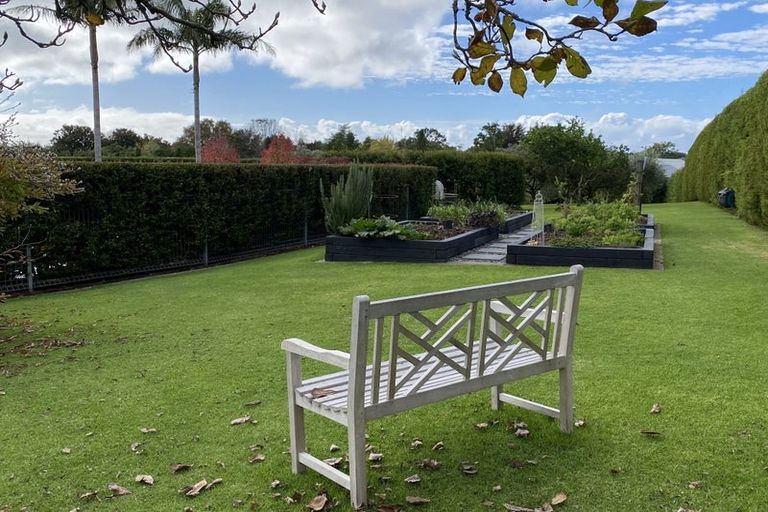 Photo of property in 20 Kayelene Place, Omokoroa, 3114