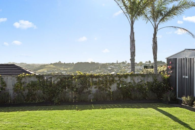 Photo of property in 120 Lisle Farm Drive, Pukekohe, 2120