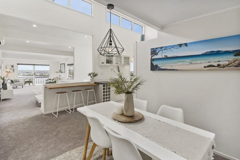 Photo of property in 36 Telstar Place, Beach Haven, Auckland, 0626