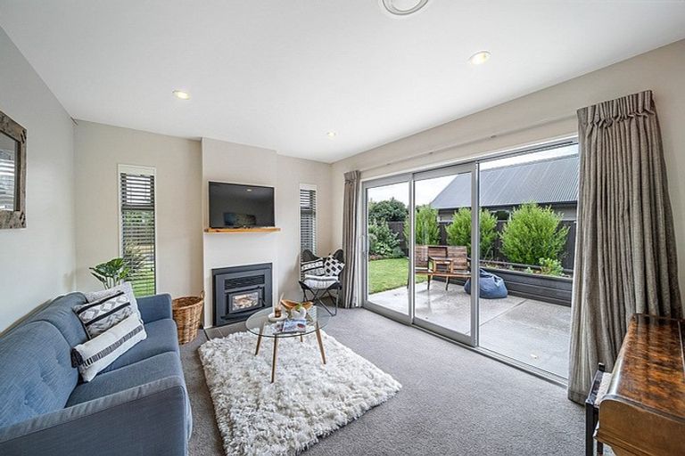 Photo of property in 14 Shona Lane, West Melton, 7618