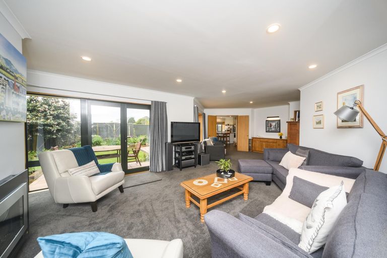 Photo of property in 41 Ihaka Street, Hokowhitu, Palmerston North, 4410