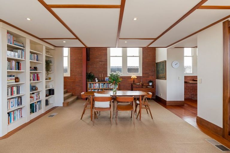 Photo of property in 2/32 Pitt Street, Wadestown, Wellington, 6012