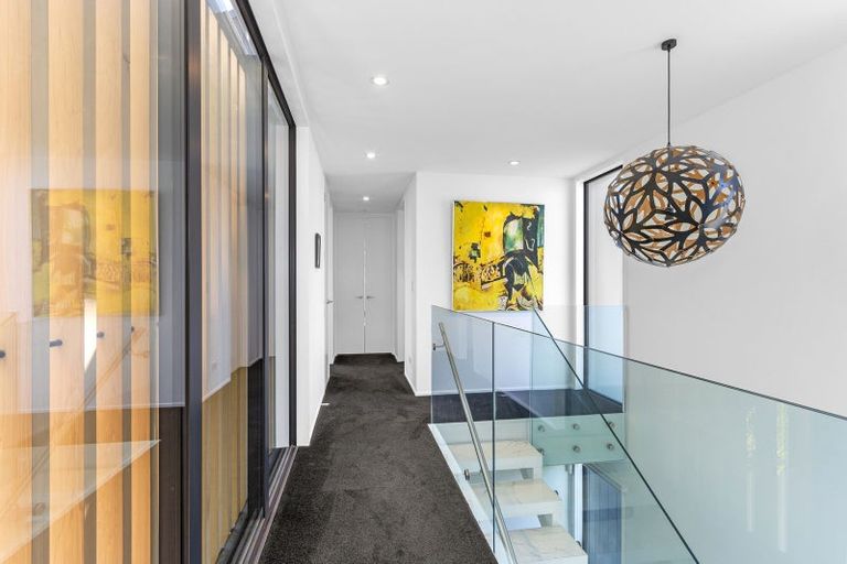 Photo of property in 74 Merivale Lane, Merivale, Christchurch, 8014