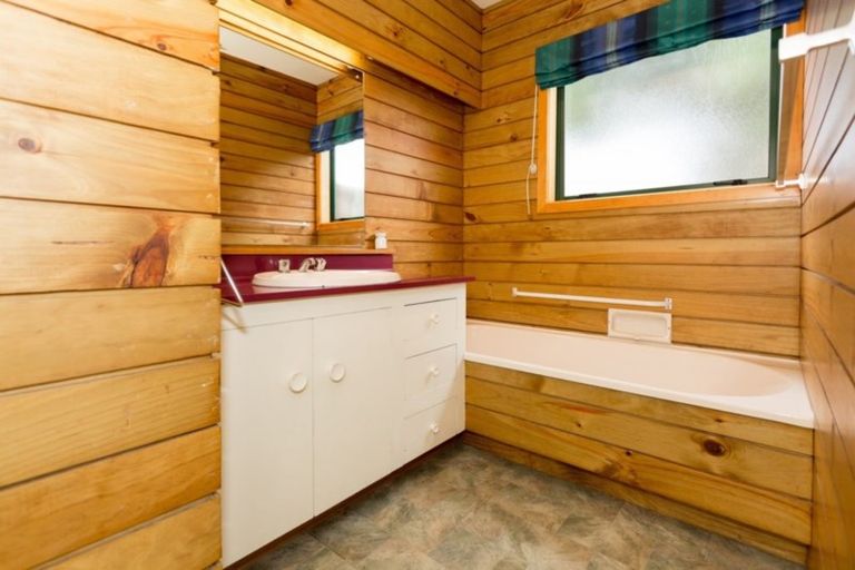 Photo of property in 3 Chilton Drive, Mairehau, Christchurch, 8052