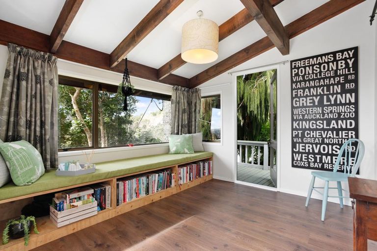 Photo of property in 7 Selwyn Avenue, Glen Eden, Auckland, 0602