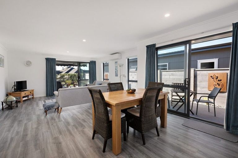 Photo of property in 12 Augusta Rise, Omokoroa, 3114