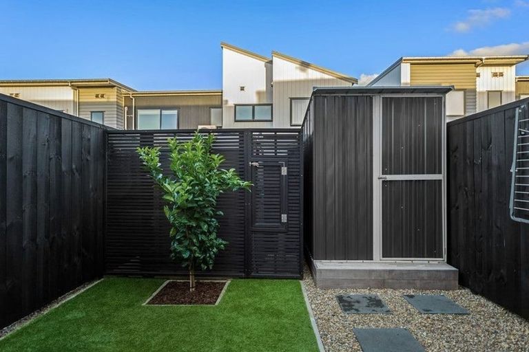 Photo of property in 9 Malcolm Calder Road, Hobsonville, Auckland, 0616