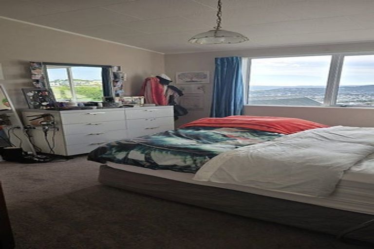 Photo of property in 6 Kekerenga Street, Strathmore Park, Wellington, 6022