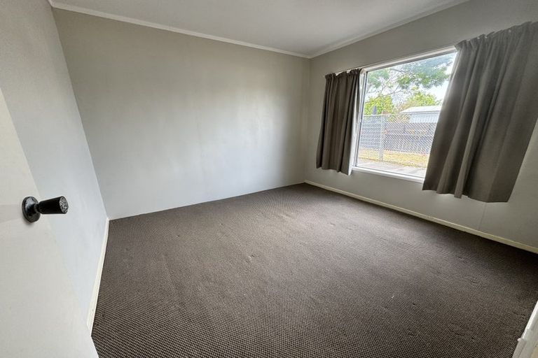 Photo of property in 2/14 Swan Crescent, Pakuranga, Auckland, 2010