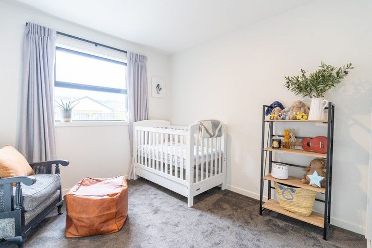 Photo of property in 44 Stratford Drive, Mount Pisa, Cromwell, 9383