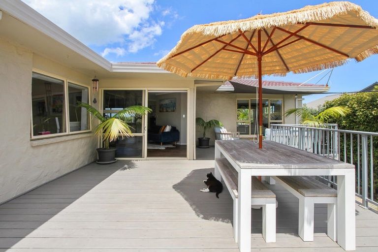 Photo of property in 27 Stella Drive, Clarks Beach, 2122