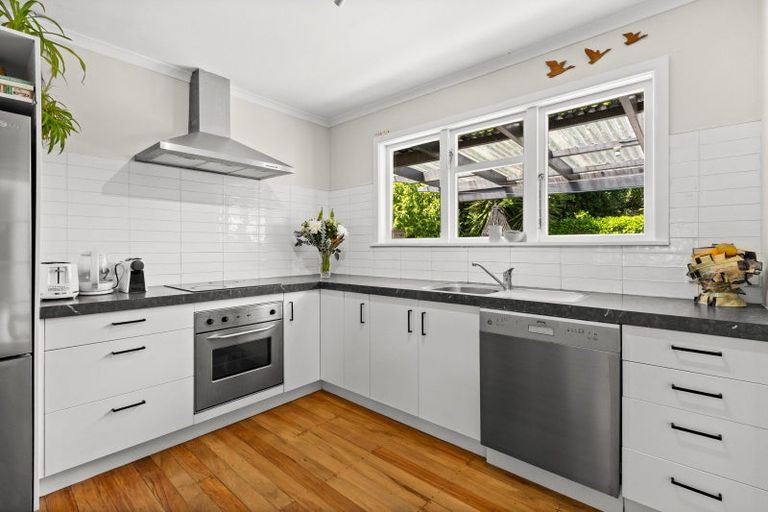 Photo of property in 23a Te Aute Road, Havelock North, 4130