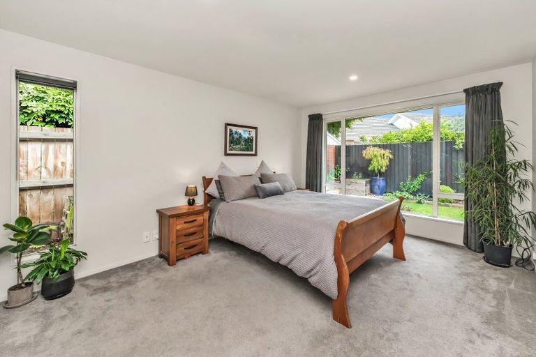Photo of property in 79 Withells Road, Avonhead, Christchurch, 8042