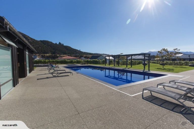 Photo of property in 22 Wabler Lane, Albert Town, Wanaka, 9305