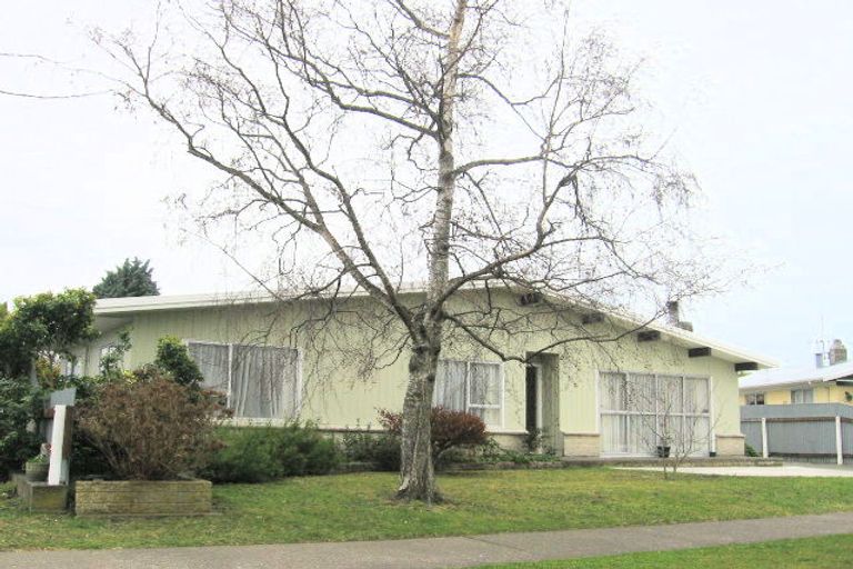 Photo of property in 8 Jeffares Place, Taradale, Napier, 4112