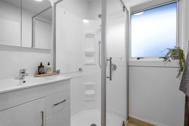 Photo of property in 4 Fitzroy Place, Bishopdale, Christchurch, 8053