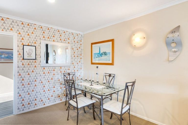 Photo of property in 33 Wharemauku Road, Raumati Beach, Paraparaumu, 5032