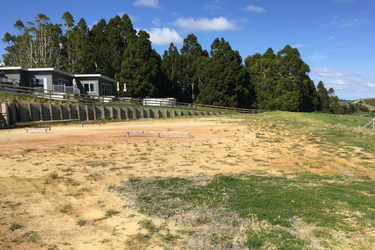 Photo of property in 283 Cames Road, Kaiwaka, 0975