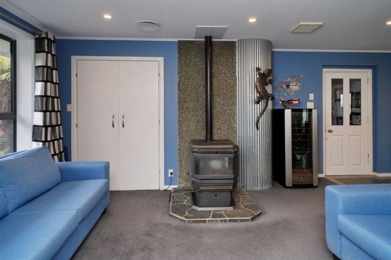 Photo of property in 9 Ashgrove Street, Rangiora, 7400