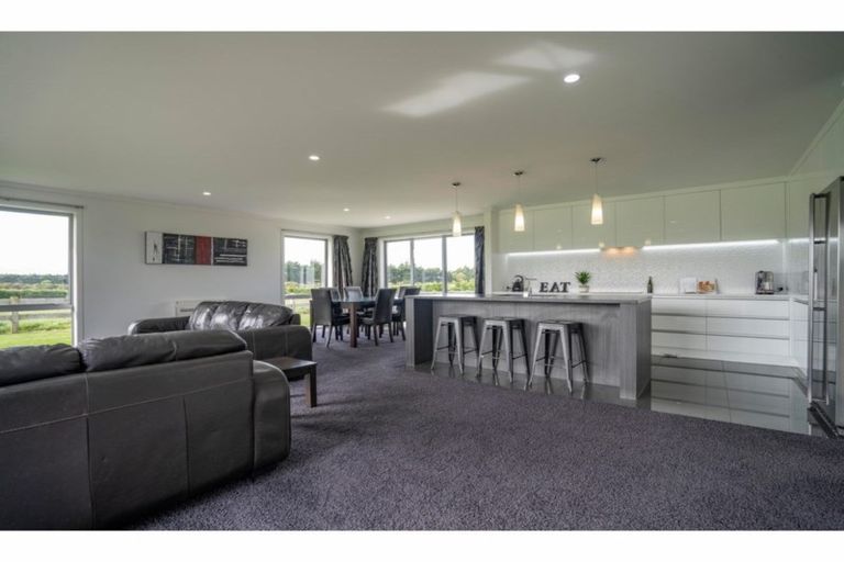 Photo of property in 15 Wilcox Road, Seaward Bush, Invercargill, 9871