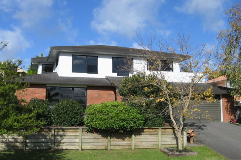 Photo of property in 3 Wiltshire Place, Somerville, Auckland, 2014