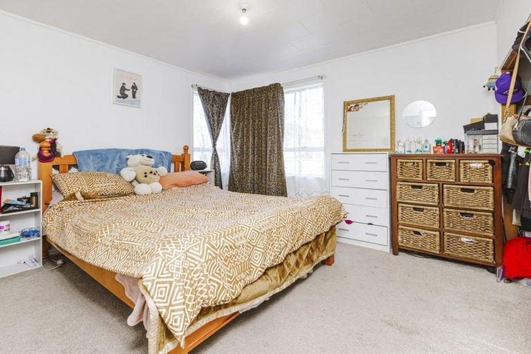 Photo of property in 138 Mahia Road, Wattle Downs, Auckland, 2103