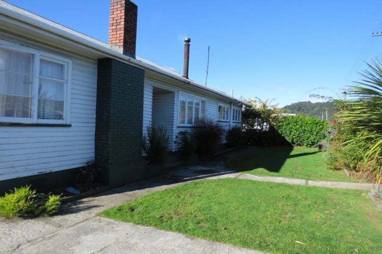 Photo of property in 109 Buller Road, Reefton, 7830