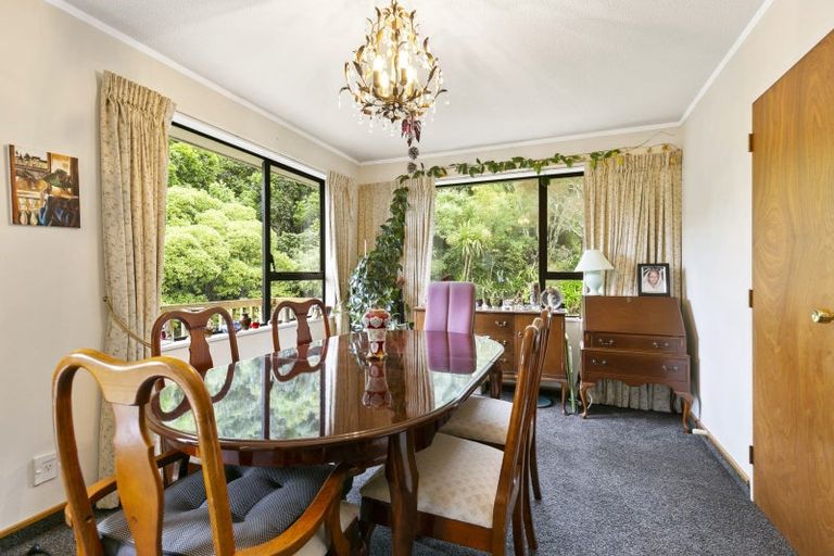 Photo of property in 23b Thatcher Crescent, Crofton Downs, Wellington, 6035