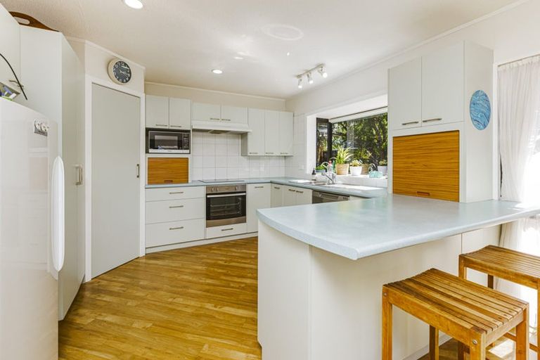 Photo of property in 14 Foxbridge Lane, Conifer Grove, Takanini, 2112