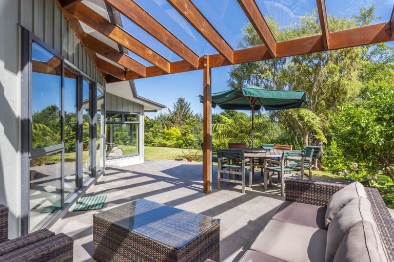 Photo of property in 37 Hadfield Road, Peka Peka, Waikanae, 5391
