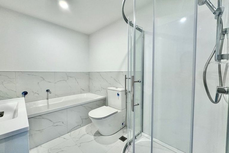 Photo of property in 30e Mack Place, Red Hill, Papakura, 2110