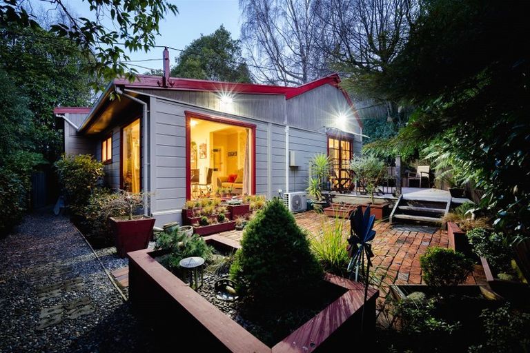 Photo of property in 88 Glen Road, The Glen, Dunedin, 9011