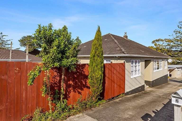 Photo of property in 6 Glengarry Road, Glen Eden, Auckland, 0602