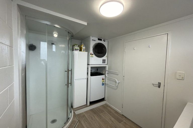 Photo of property in 2/4 Derby Street, Mount Victoria, Wellington, 6011