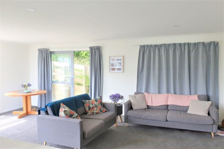 Photo of property in 8a Homebush Road, Khandallah, Wellington, 6035