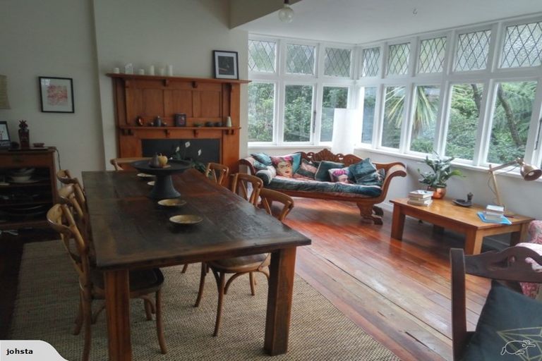 Photo of property in 1/139 Kelburn Parade, Kelburn, Wellington, 6012