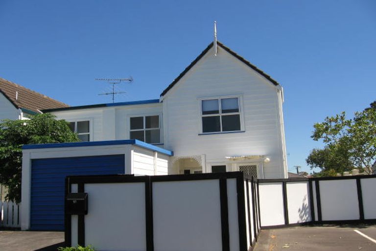 Photo of property in 18/1 Woodbridge Lane, Milford, Auckland, 0620