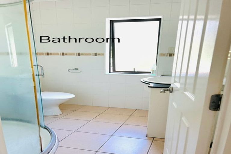 Photo of property in 102 Middlefield Drive, Flat Bush, Auckland, 2016