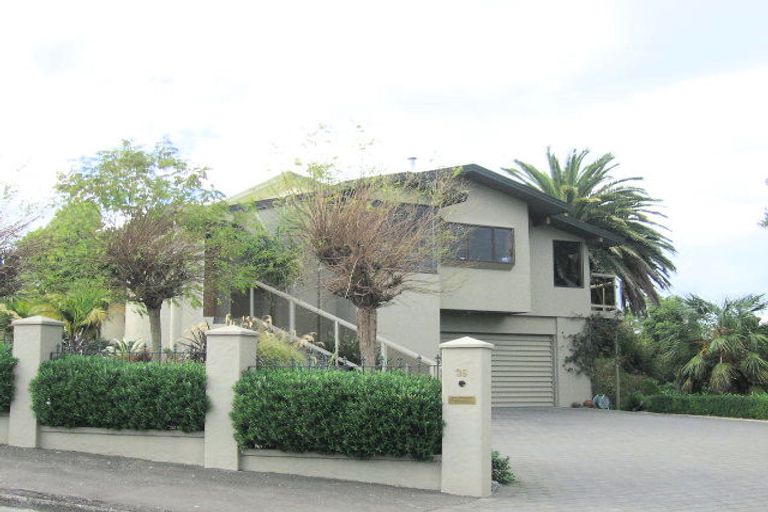 Photo of property in 35 Guys Hill Road, Hospital Hill, Napier, 4110