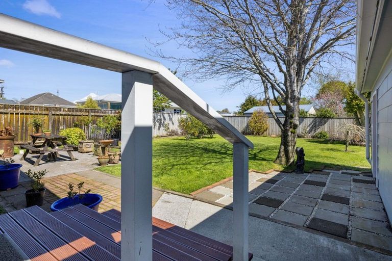 Photo of property in 30 Kahikatea Street, Inglewood, 4330