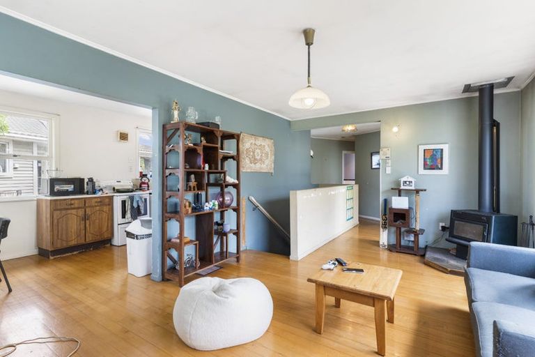 Photo of property in 11 Sycamore Drive, Sunnynook, Auckland, 0620