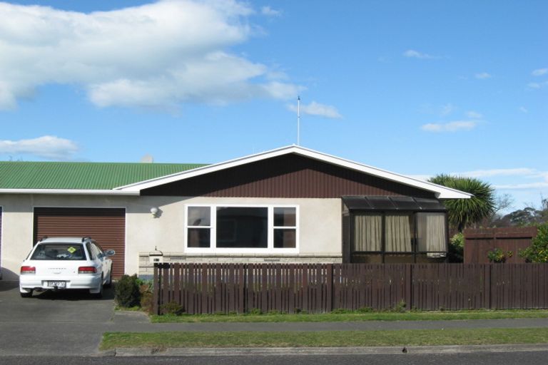 Photo of property in 51 Clarence Cox Crescent, Pirimai, Napier, 4112