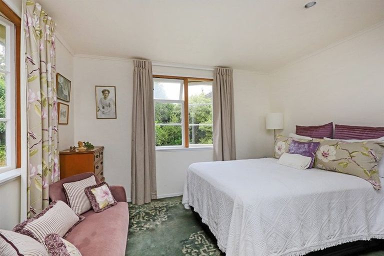 Photo of property in 1106 Cunningham Crescent, Mayfair, Hastings, 4122