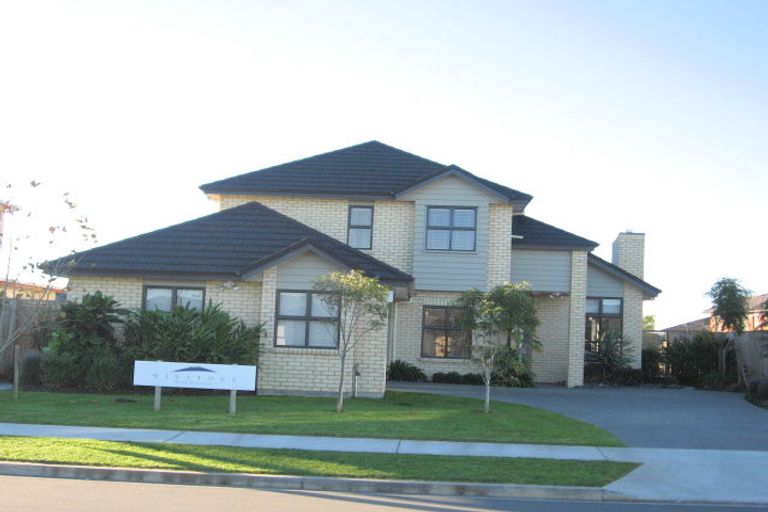 Photo of property in 21 Turnberry Drive, Wattle Downs, Auckland, 2103