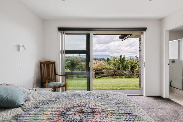 Photo of property in 14 Anglers Way, Omokoroa, 3114
