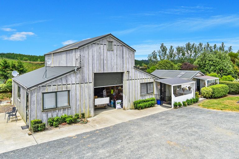 Photo of property in 480 Creightons Road, Clevedon, Papakura, 2582